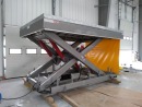 Podnośnik przeładunkowy 10t i skoku 2000 mm dla obszaru CARGO na lotniskach.