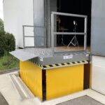 Podnośniki nożycowe platformowe hydrauliczne przeładunkowe